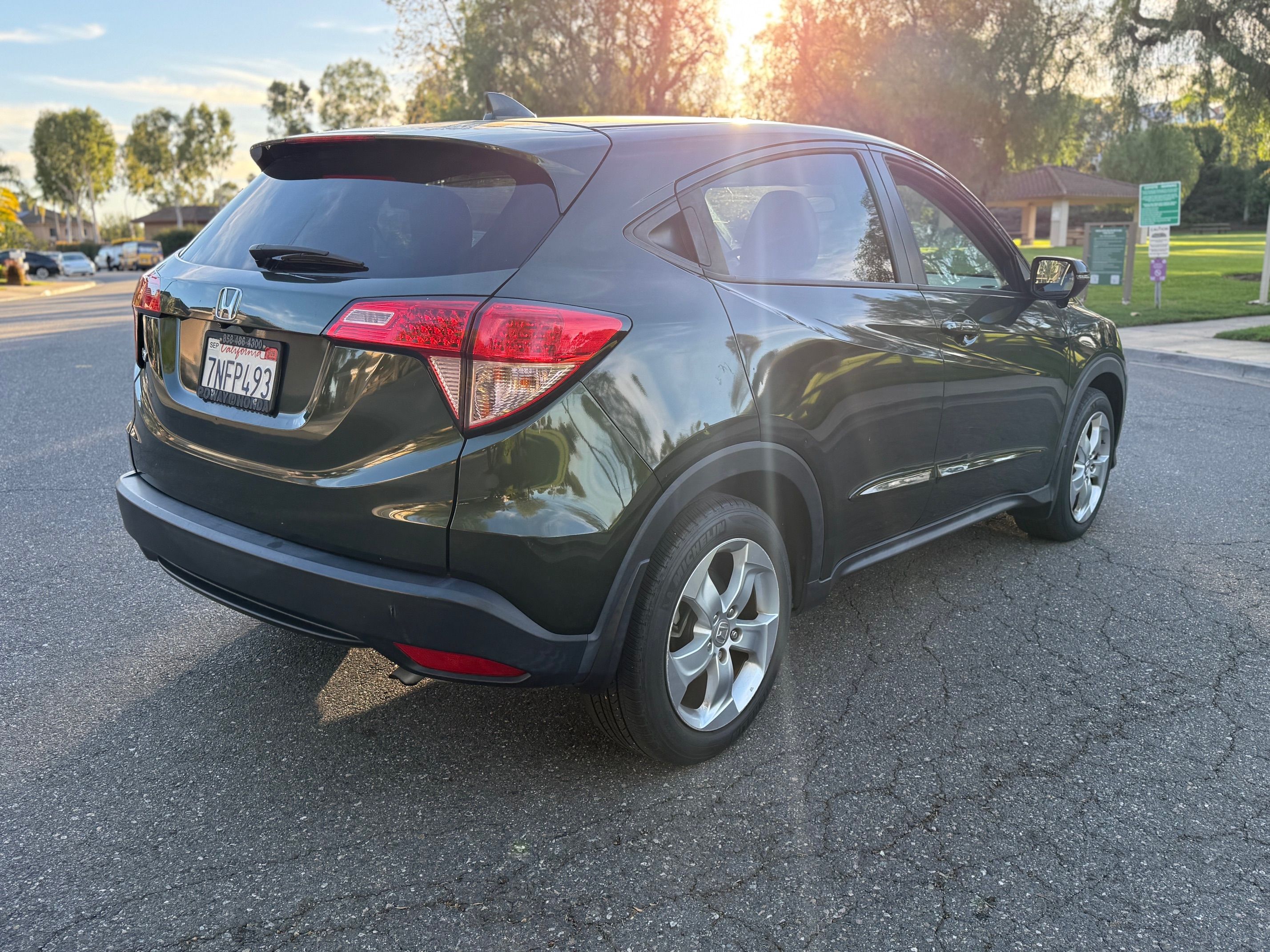 Used 2016 Honda HR-V EX image 5