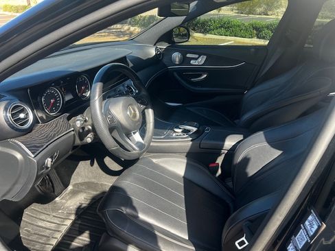 Used 2017 Mercedes-Benz E 400 E 400 4MATIC Wagon 4D image 11