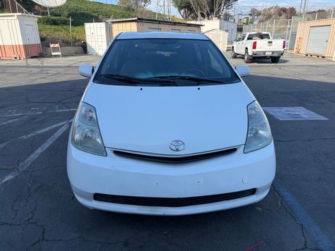 Used 2008 Toyota Prius FWD image 2