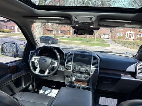 Used 2015 Ford F150 Lariat image 2