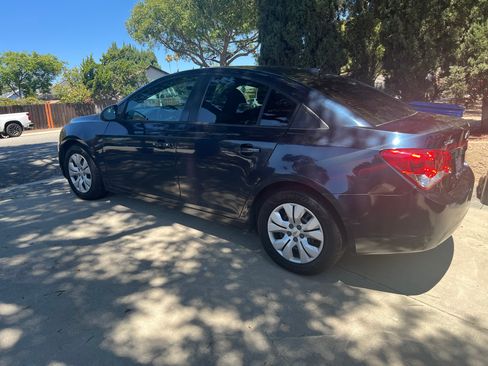 Used 2014 Chevrolet Cruze LS FWD image 6