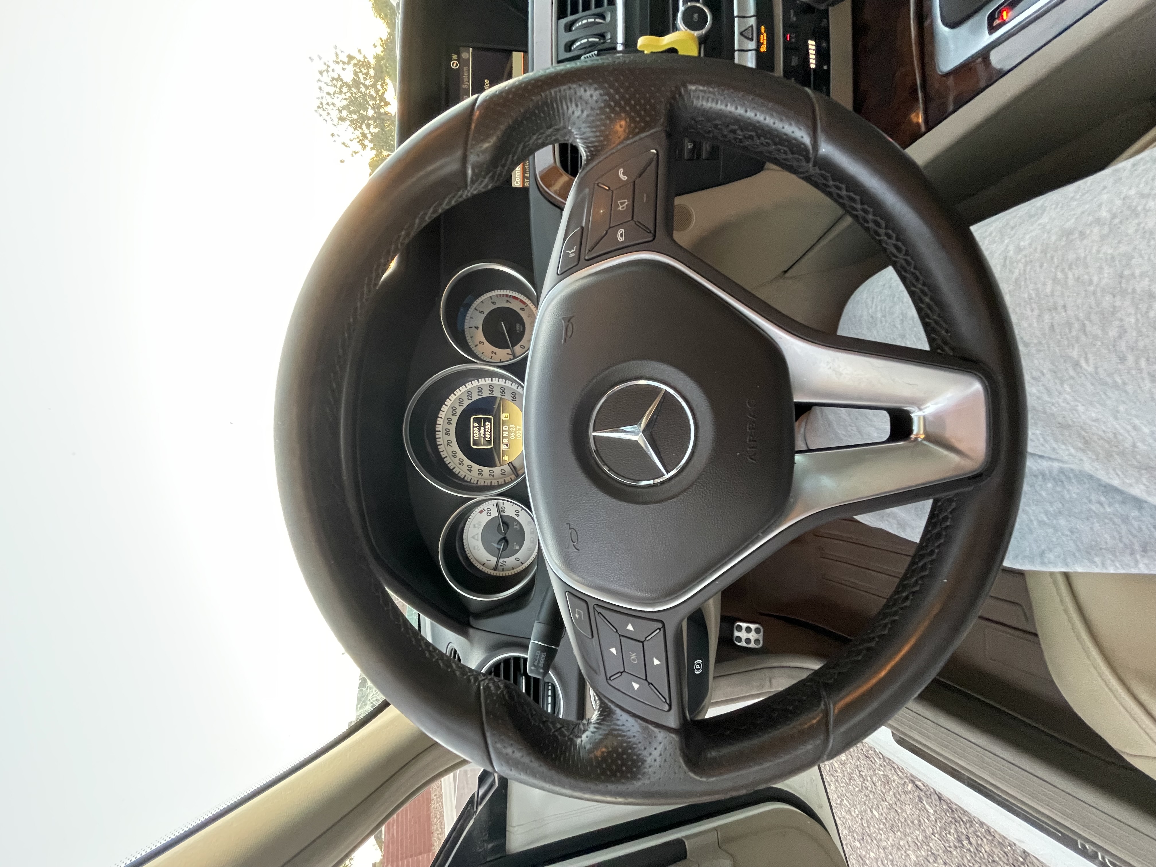 Used 2012 Mercedes-Benz C 250 Sedan image 14