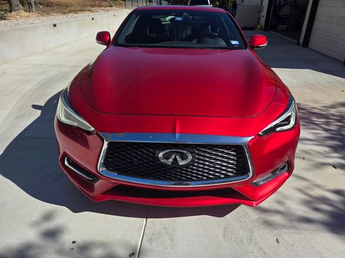 Used 2018 INFINITI Q60 Red Sport 400 w/ Pro Active Package image 10