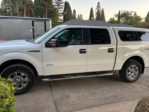 Used 2013 Ford F150 XLT w/ Luxury Equipment Group AWD/4WD image 9