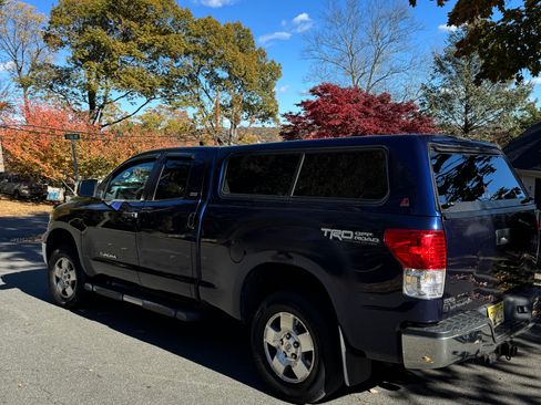 Used 2010 Toyota Tundra 4x4 Double Cab image 8
