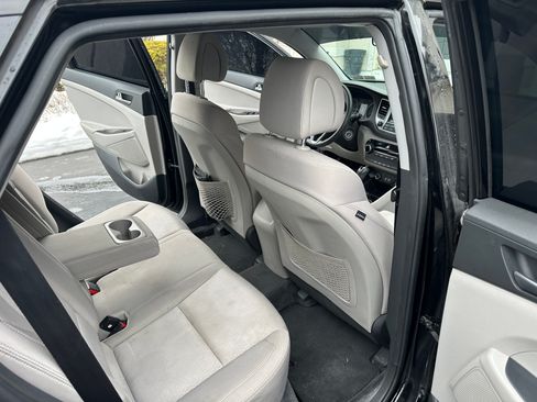 Used 2016 Hyundai Tucson SE w/ Option Group 02 image 24