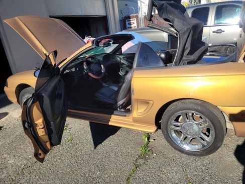 Used 1997 Ford Mustang GT image 12