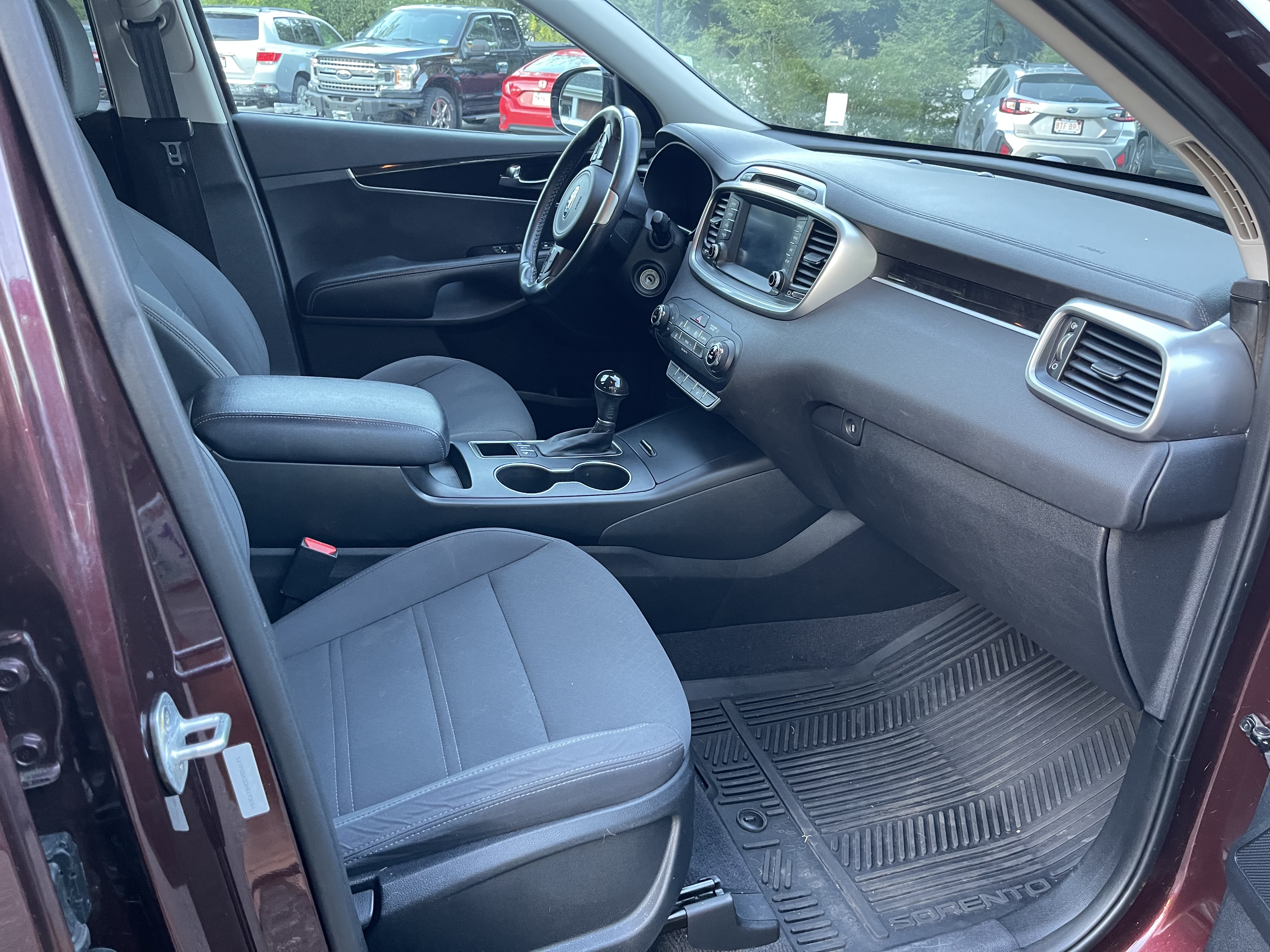 Used 2017 Kia Sorento AWD w/ LX Convenience Package image 14