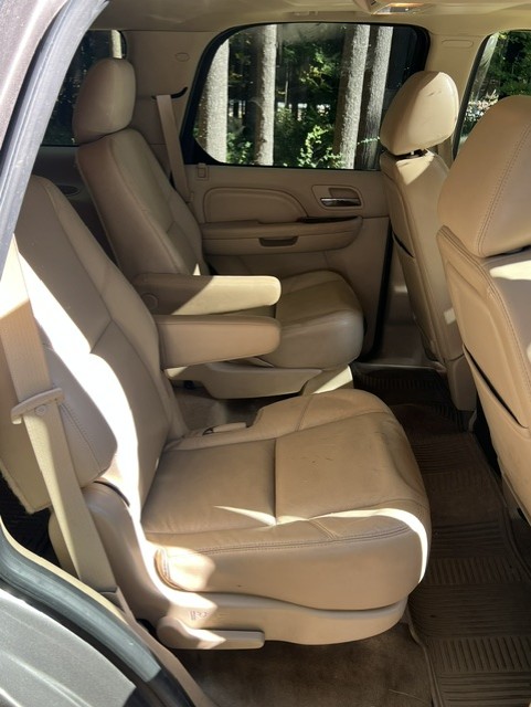 Used 2014 Cadillac Escalade Premium AWD/4WD image 12