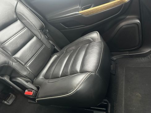 Used 2017 GMC Acadia Denali w/ Technology Package FWD image 16