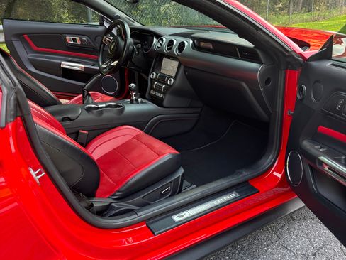 Used 2019 Ford Mustang Premium w/ Equipment Group 201A RWD image 25