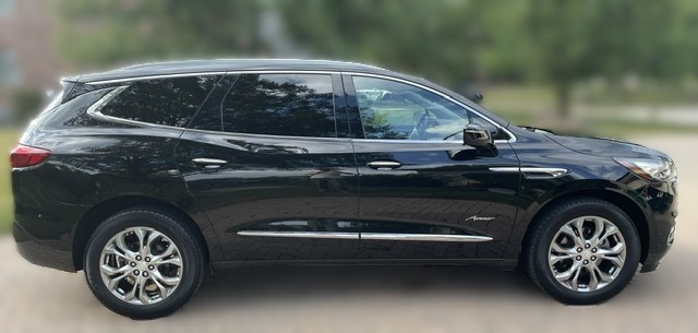Used 2018 Buick Enclave Avenir w/ Avenir Technology Package AWD/4WD image 12