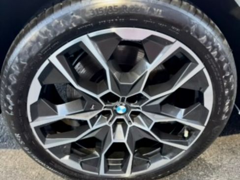 Used 2023 BMW X7 M60i w/ Executive Package image 12