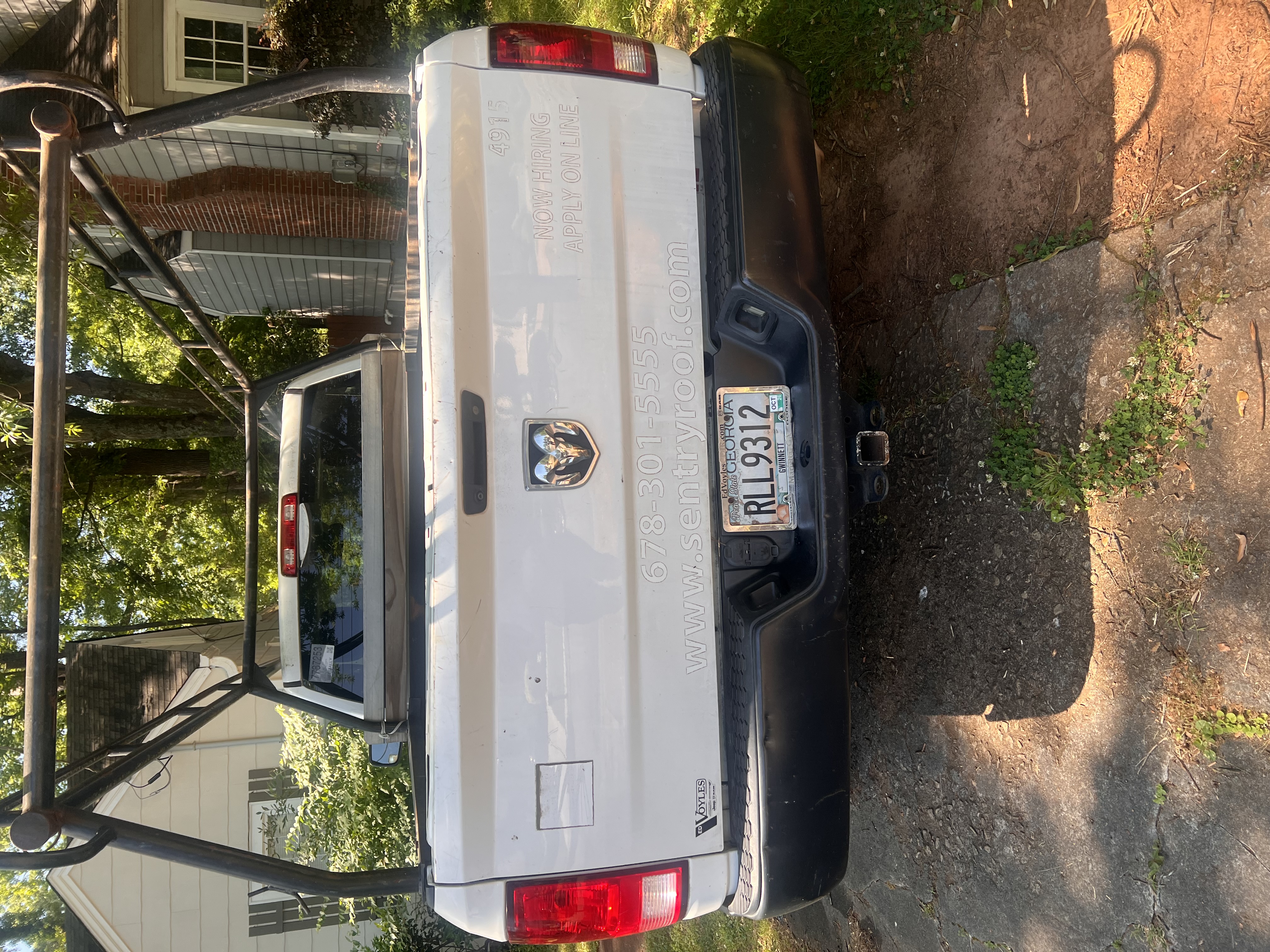 Used 2018 RAM 1500 Express RWD image 9