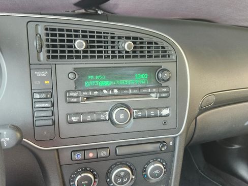 Used 2010 Saab 9-3 X w/ Comfort Package image 4