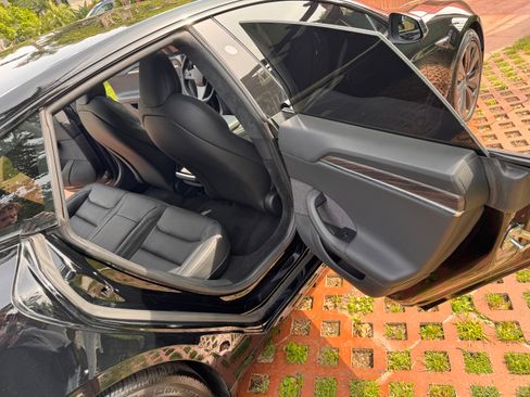 Used 2023 Tesla Model S Standard Range image 16