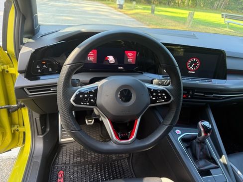 Used 2022 Volkswagen GTI Autobahn image 12