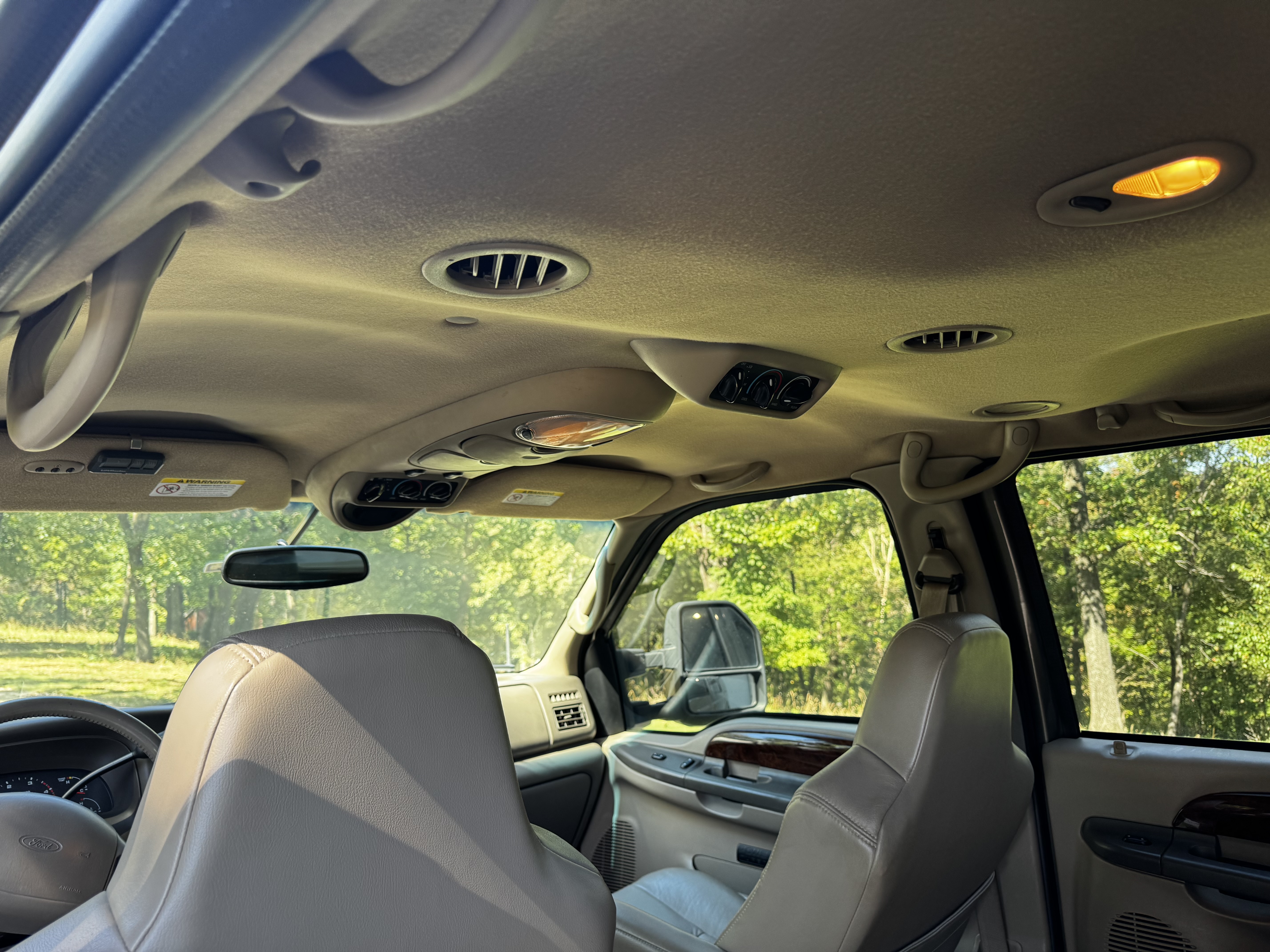 Used 2002 Ford Excursion Limited AWD/4WD image 10