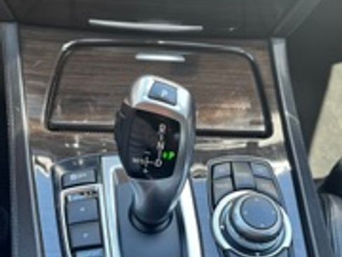 Used 2012 BMW 750i xDrive AWD/4WD image 19