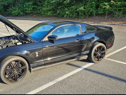 Used 2010 Ford Mustang Shelby GT500 RWD image 8