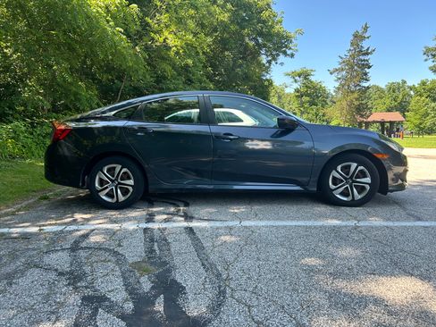 Used 2018 Honda Civic LX image 4