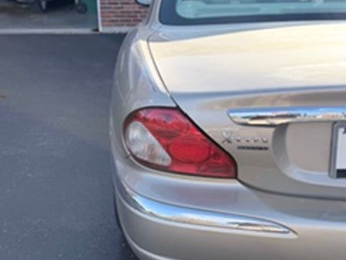 Used 2004 Jaguar X-TYPE 3.0 image 12