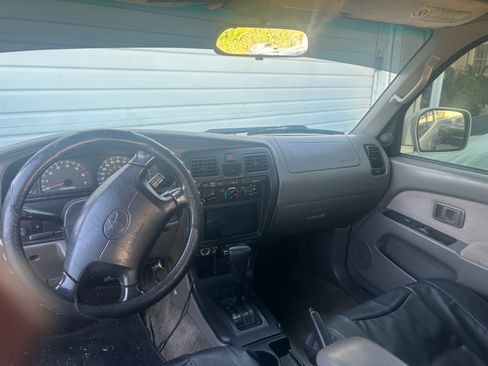 Used 2002 Toyota 4Runner SR5 image 20