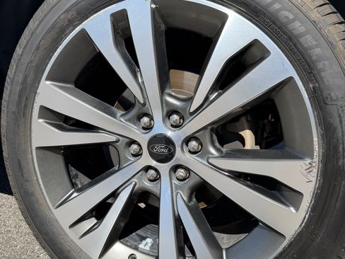 Used 2020 Ford Expedition Max Platinum AWD/4WD image 29