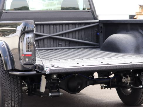 Used 2001 Toyota Tacoma 2WD Regular Cab image 13