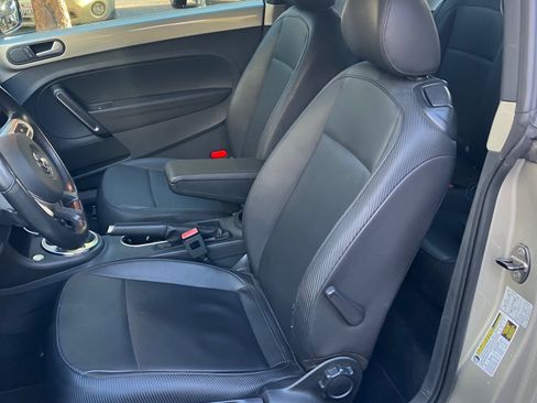 Used 2013 Volkswagen Beetle TDI image 8