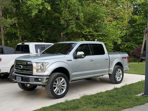 Used 2016 Ford F150 Lariat w/ Equipment Group 502A Luxury image 5