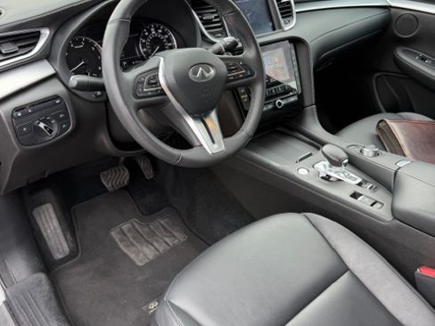 Used 2021 INFINITI QX50 Luxe image 13