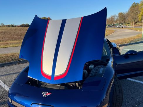 Used 2004 Chevrolet Corvette Z06 w/ Z06 Preferred Equipment Group RWD image 14