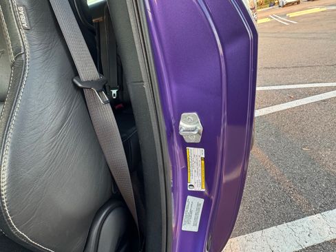 Used 2016 Dodge Challenger SRT Hellcat image 23