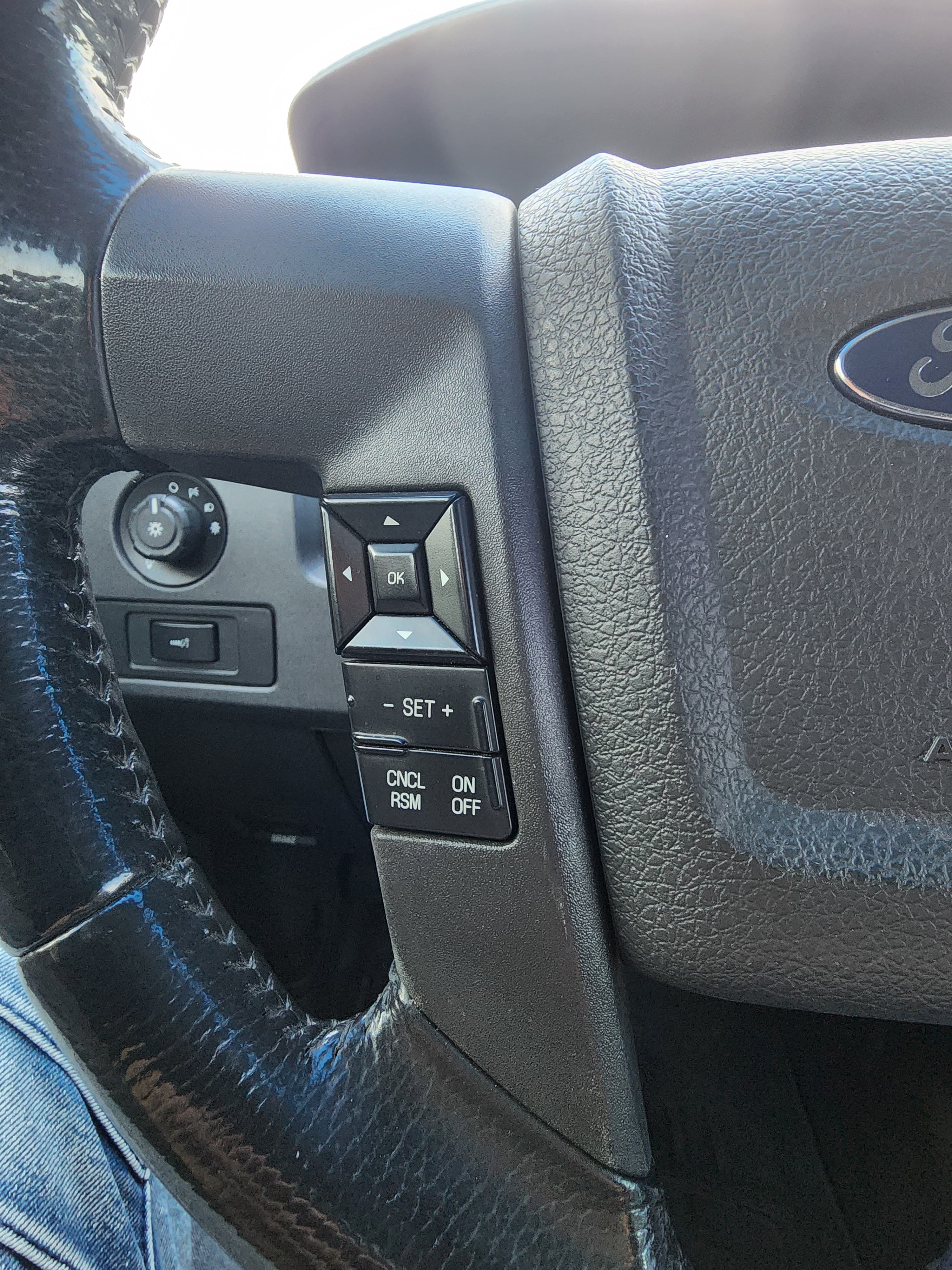 Used 2011 Ford F150 XLT w/ XLT Chrome Pkg AWD/4WD image 25