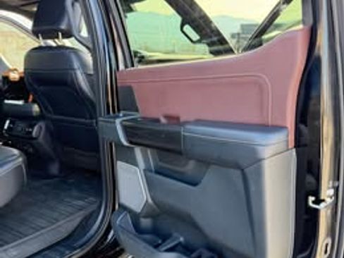 Used 2021 Ford F150 Lariat w/ Equipment Group 502A High image 6