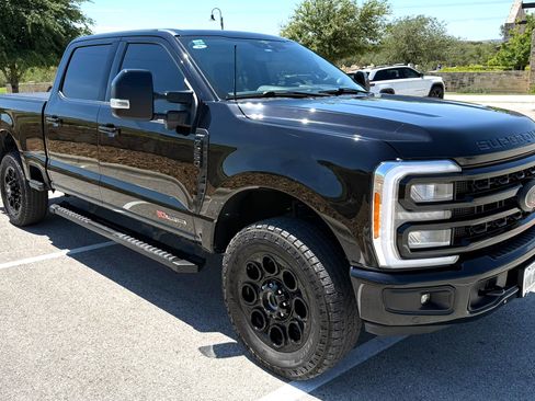 Used 2023 Ford F250 Lariat w/ Lariat Ultimate Package AWD/4WD image 8