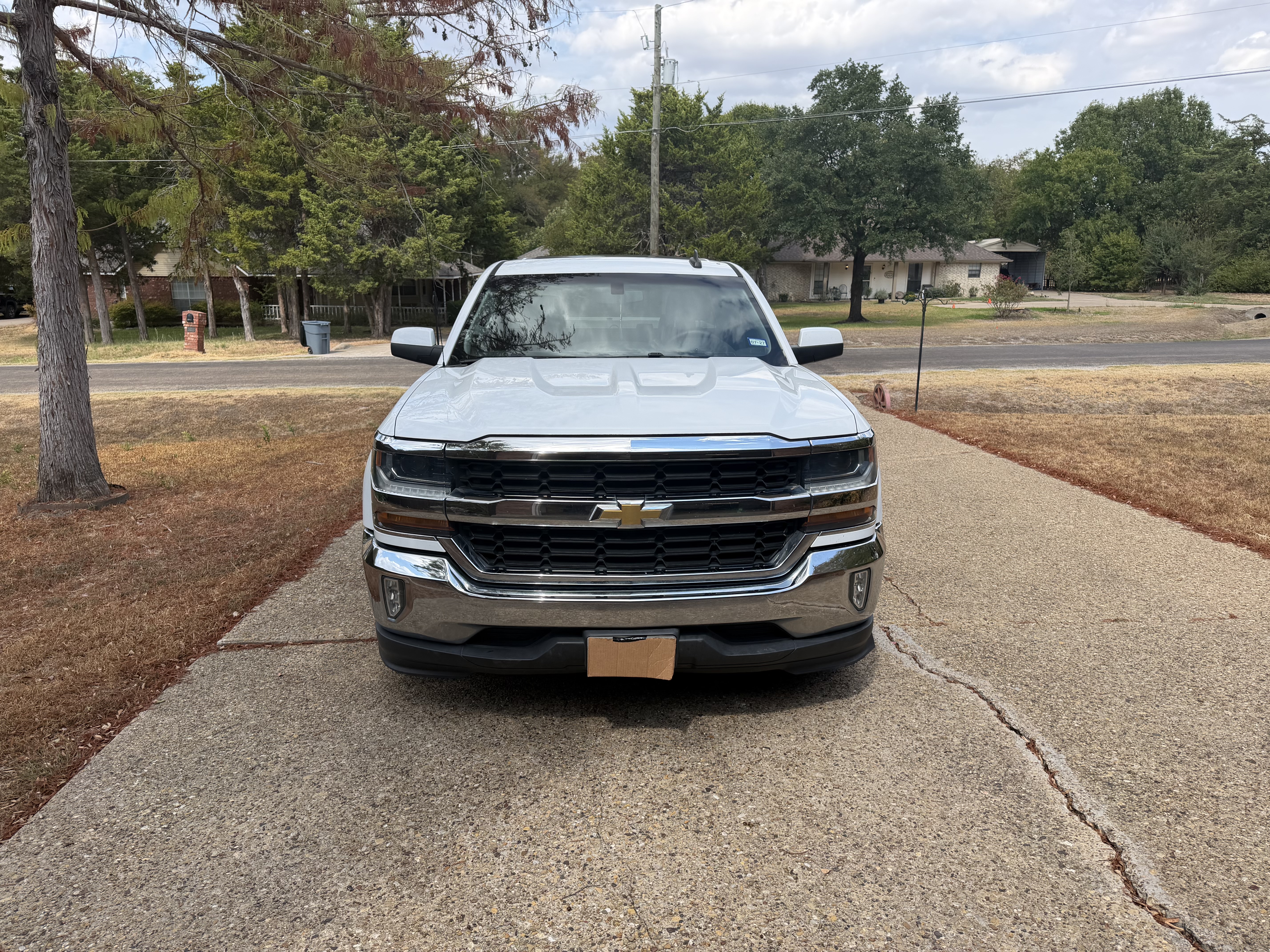 Used 2017 Chevrolet Silverado 1500 LT w/ Texas Edition RWD image 4