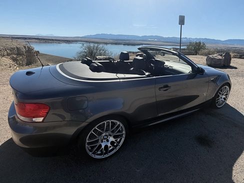 Used 2008 BMW 135i Convertible image 8