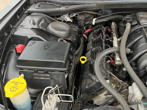 Used 2009 Dodge Challenger R/T image 16