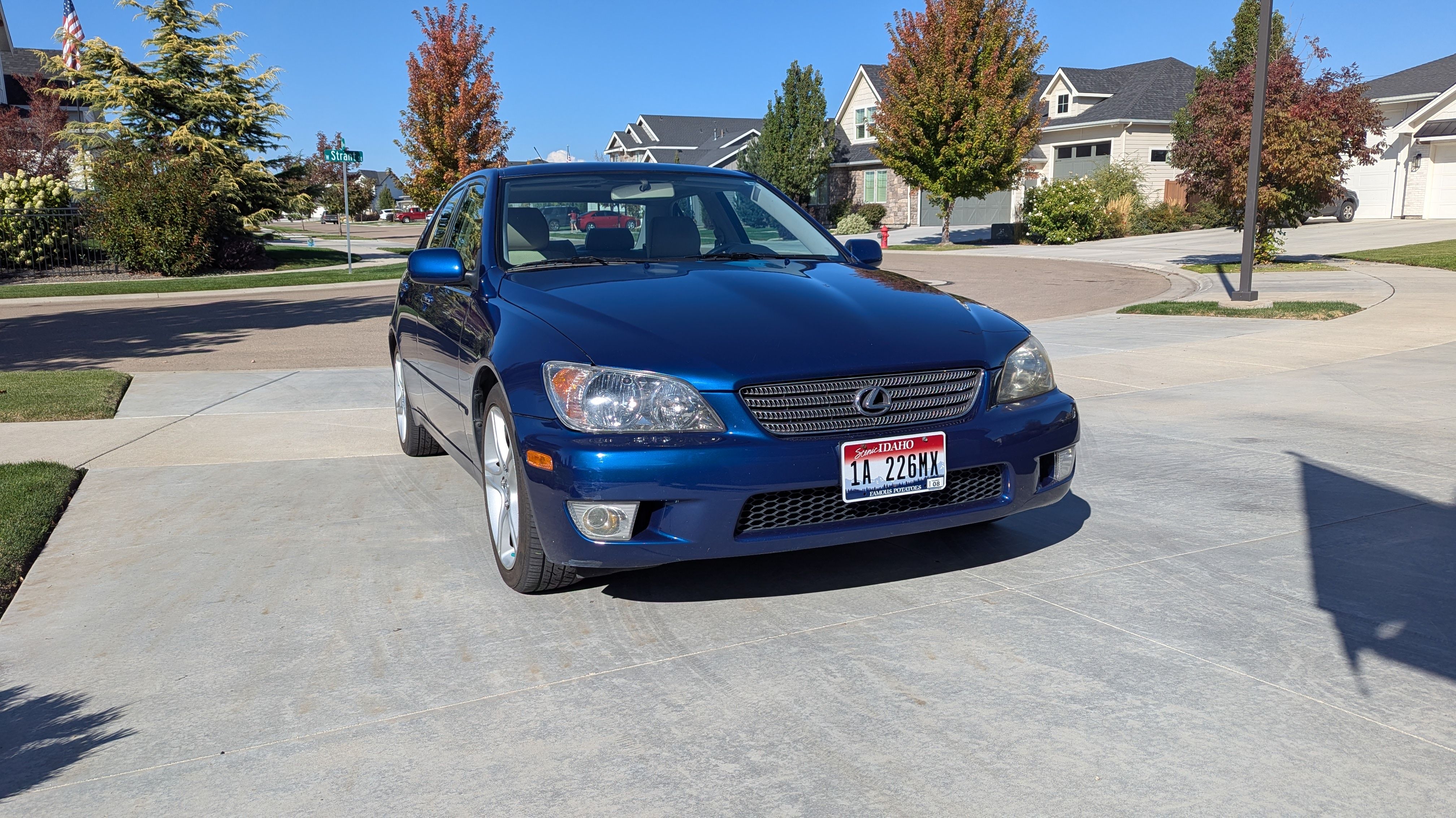 Used 2001 Lexus IS 300 RWD image 4