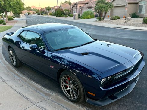 Used 2014 Dodge Challenger SRT8 w/ Harman/Kardon Audio Group image 6