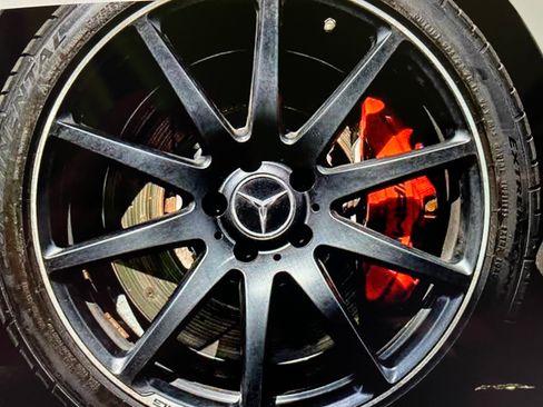 Used 2013 Mercedes-Benz SL 63 AMG image 19