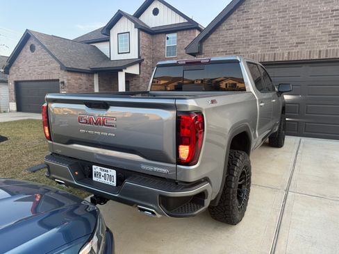 Used 2025 GMC Sierra 1500 Elevation w/ Preferred Package AWD/4WD image 14
