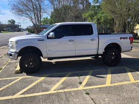 Used 2015 Ford F150 Lariat w/ Equipment Group 502A Luxury image 2