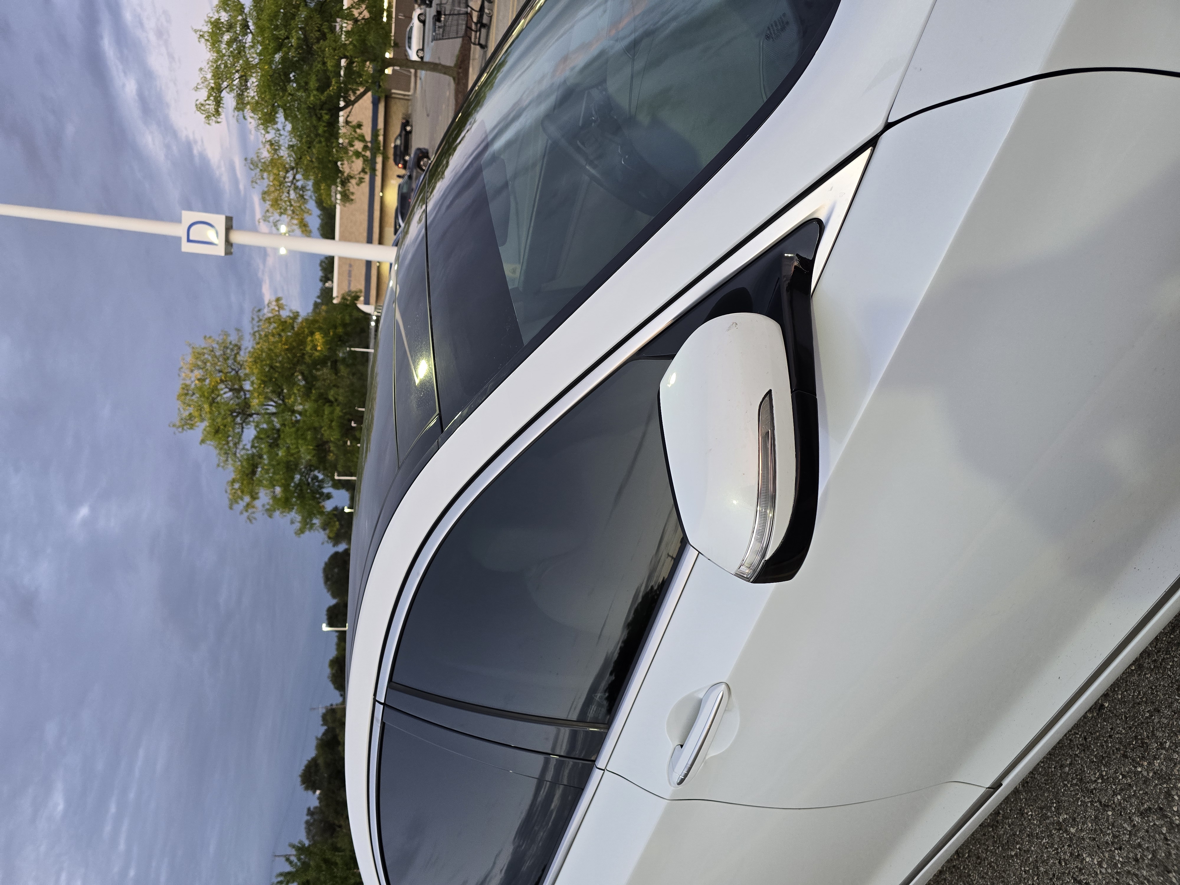 Used 2015 Hyundai Genesis 3.8 w/ Option Group 02 AWD/4WD image 8