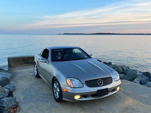 Used 2003 Mercedes-Benz SLK 320 image 4
