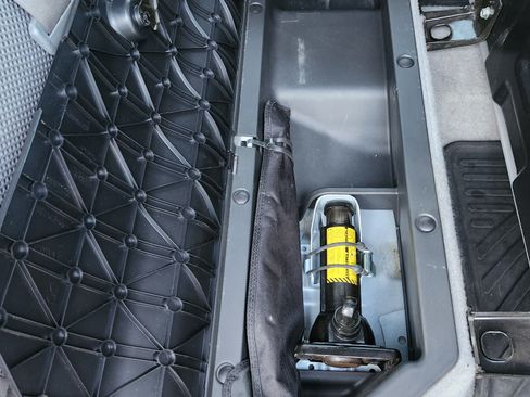 Used 2010 Toyota Tacoma 4x4 Double Cab image 28