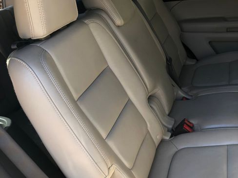 Used 2011 Ford Explorer XLT w/ 202A Rapid Spec Order Code image 10