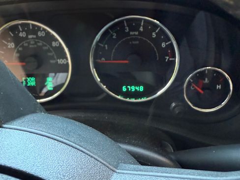 Used 2013 Jeep Wrangler Unlimited Sahara w/ Mopar Chrome Edition Group AWD/4WD image 9